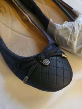 G.H. Bass & Co. Lacy Quilt Blue Suede Ballet Flats Size 7 NEW